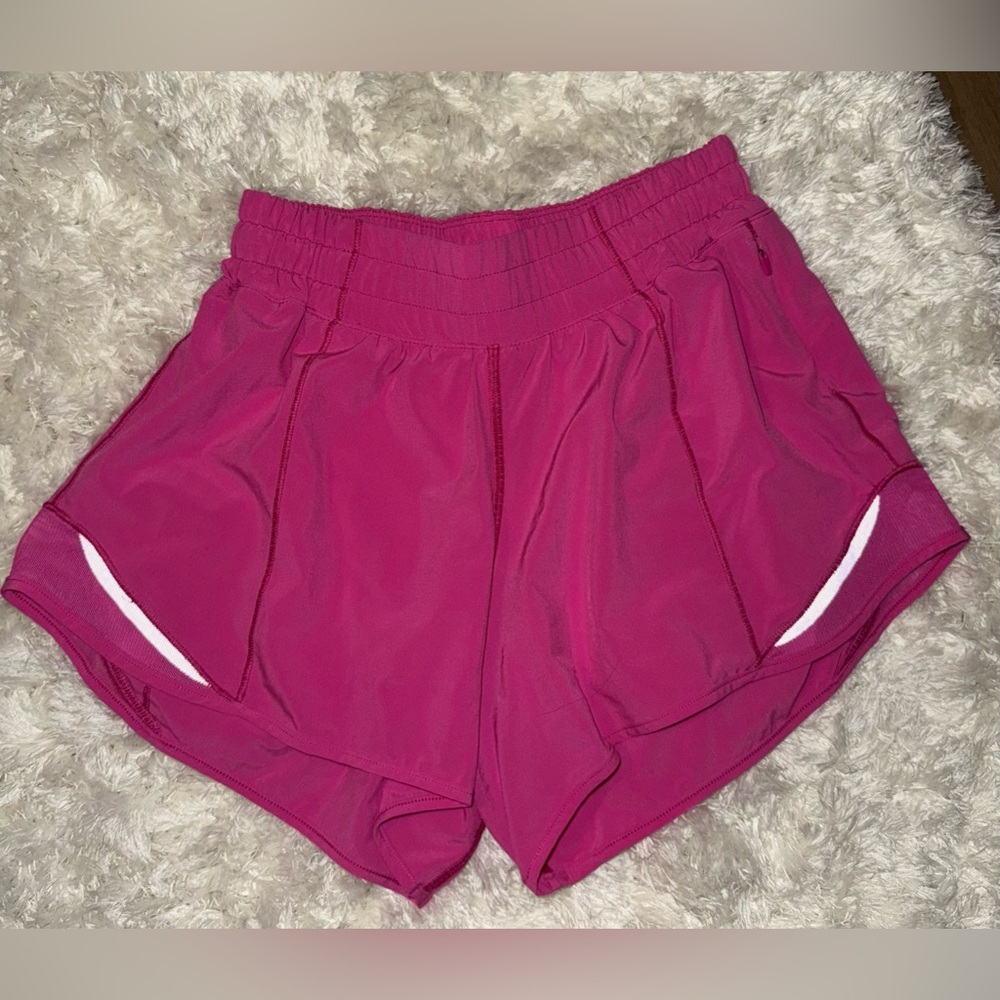 Lululemon Hotty Hot Short